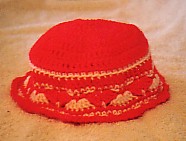 Girls' shell stitch hat