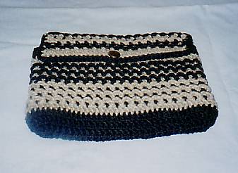 Honeycomb stitch purse